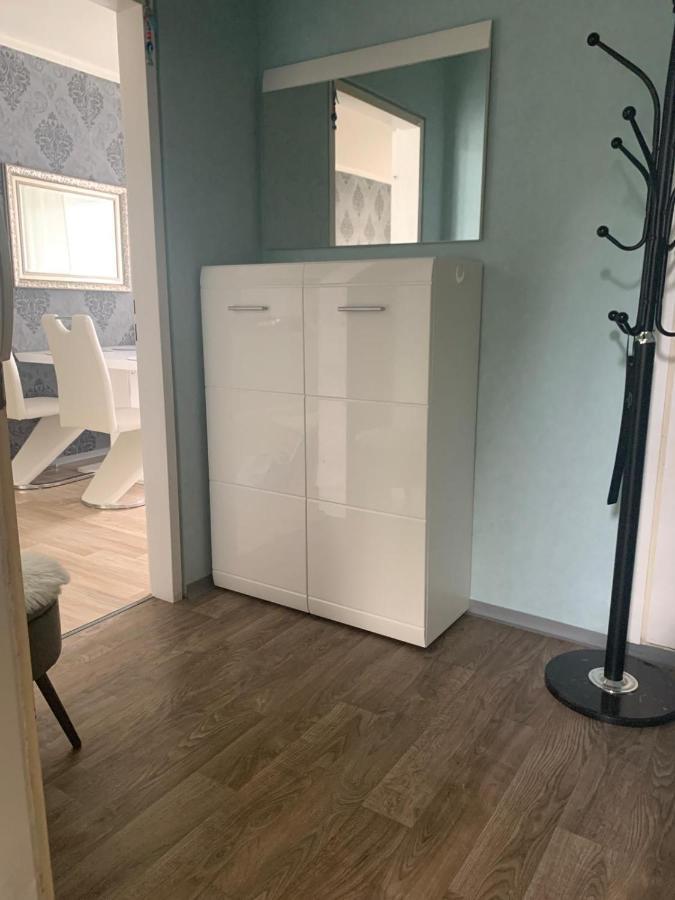 3 Apartment *